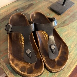 Birkenstock Black T-Strap Sandals